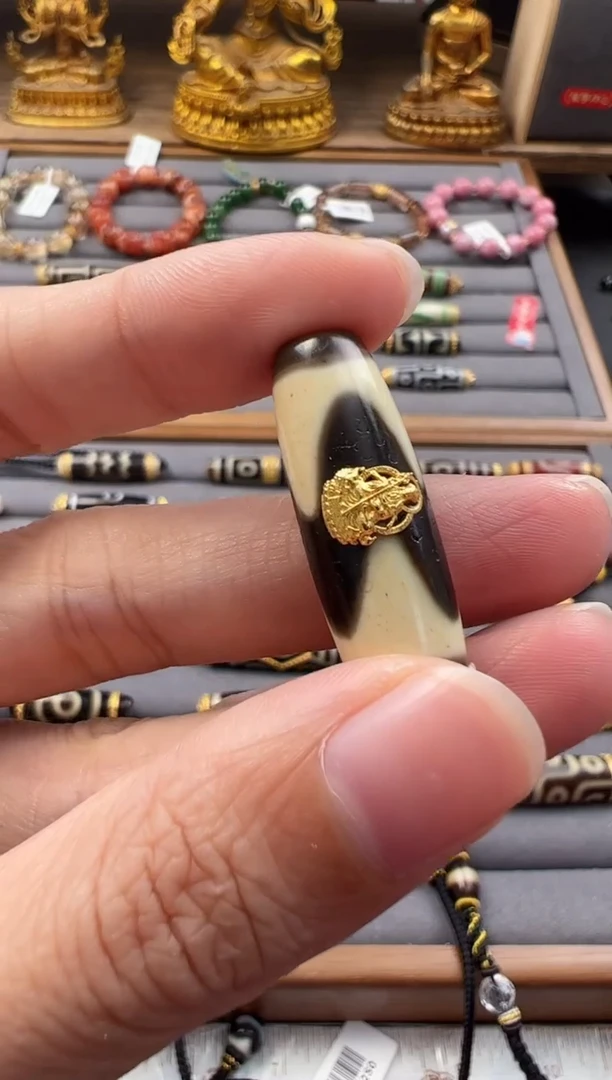 【闪购商品】玛瑙吊坠18K金镶嵌吊坠