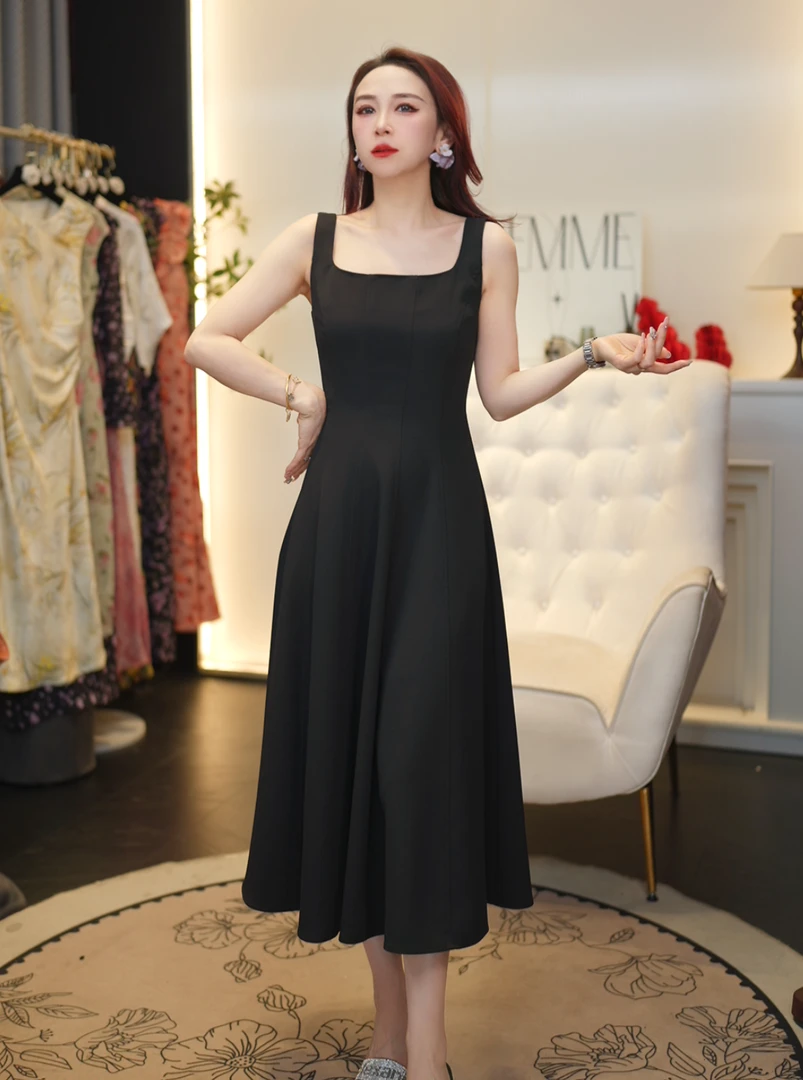 C351 歌剧魅影 早春新款简约纯色吊带显瘦收腰长裙PL