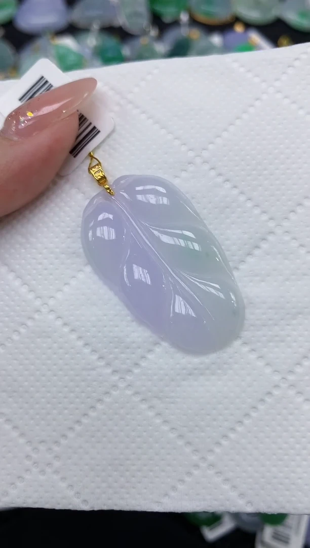 颈饰18K金镶嵌翡翠 1111111111