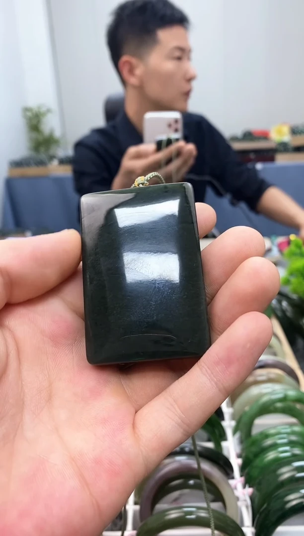 和田玉手镯未镶嵌42mm