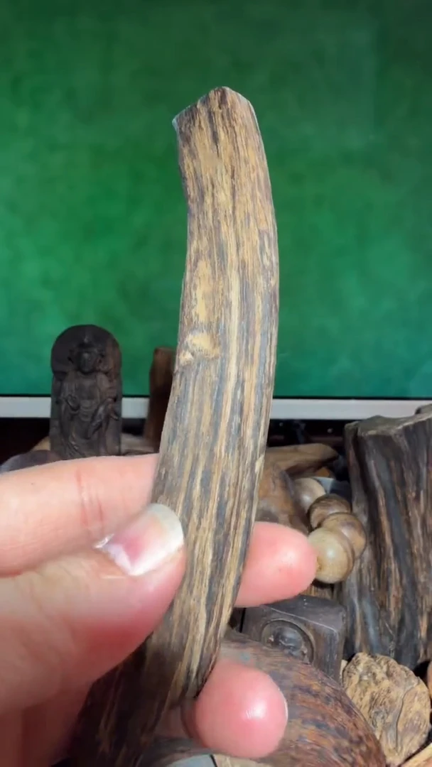 沉香手把件多样性发一