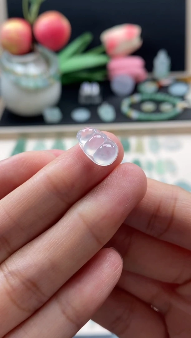 翡翠未镶嵌颈饰翡翠冰种福豆