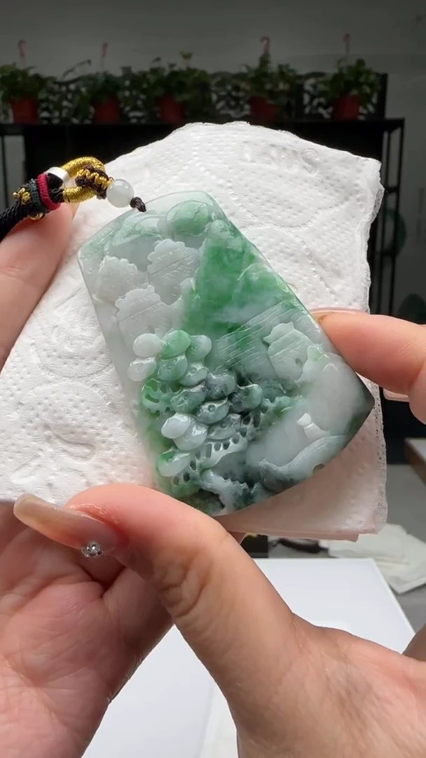 【闪购商品】翡翠颈饰未镶嵌天然翡翠A货吊坠