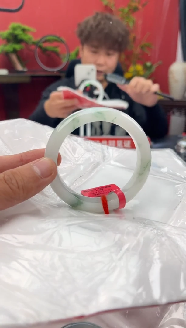 未镶嵌手镯翡翠111