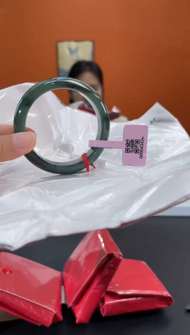 未镶嵌手镯翡翠10    53-55