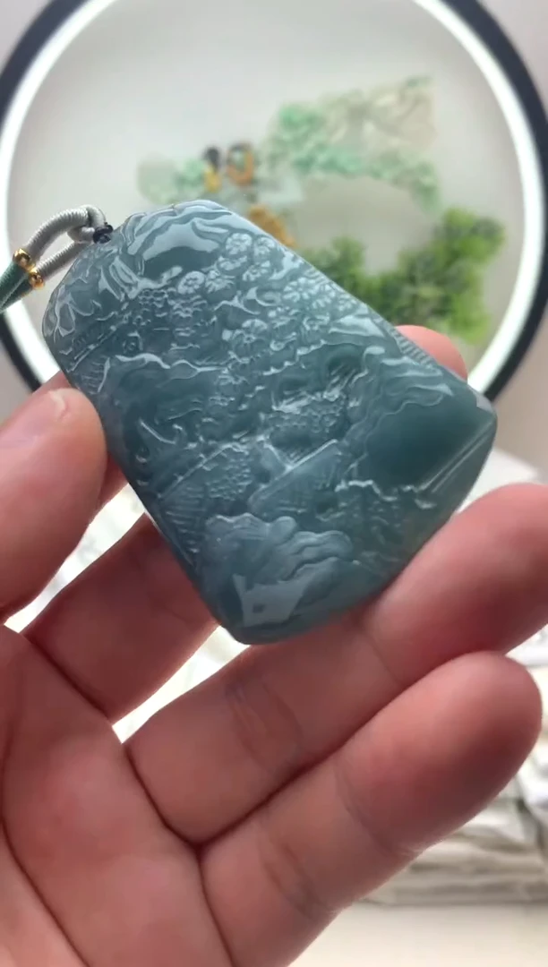 颈饰未镶嵌翡翠山水牌