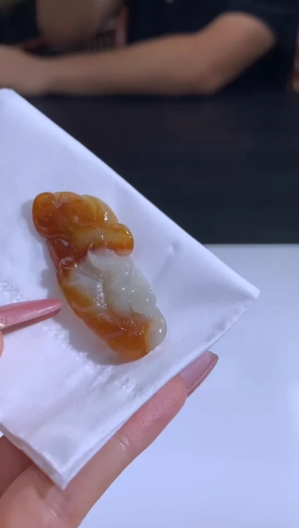 未镶嵌定制翡翠星**弦翡翠