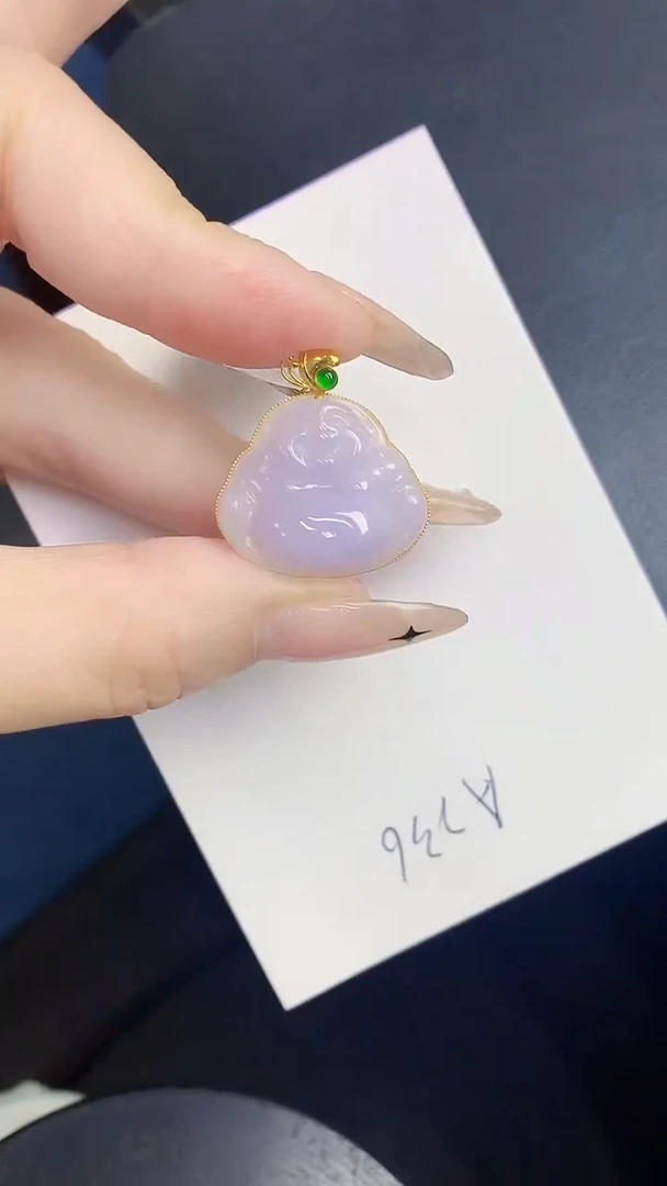 颈饰18K金镶嵌翡翠缅甸天然翡翠A货