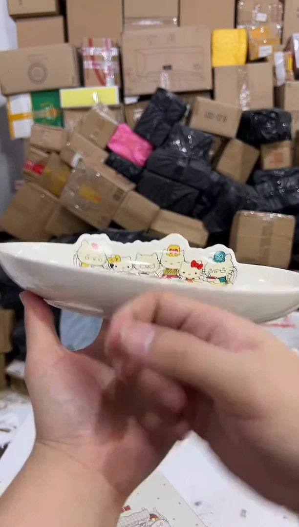 瓷片原盒kt猫一家人餐盘