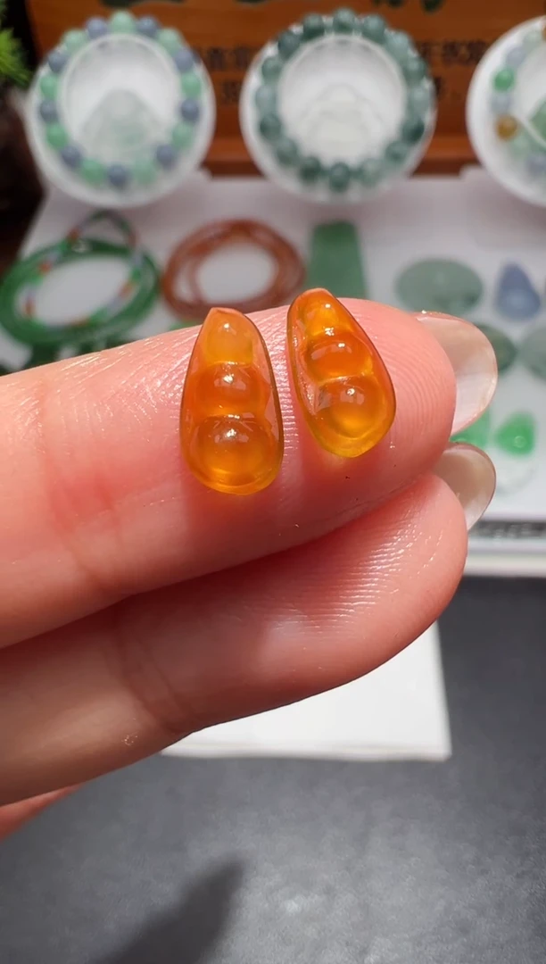 【闪购商品】定制翡翠未镶嵌9.7*5.2*2.7豆子