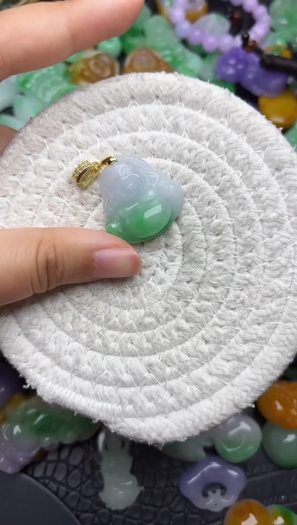 颈饰未镶嵌翡翠缅甸翡翠吊坠