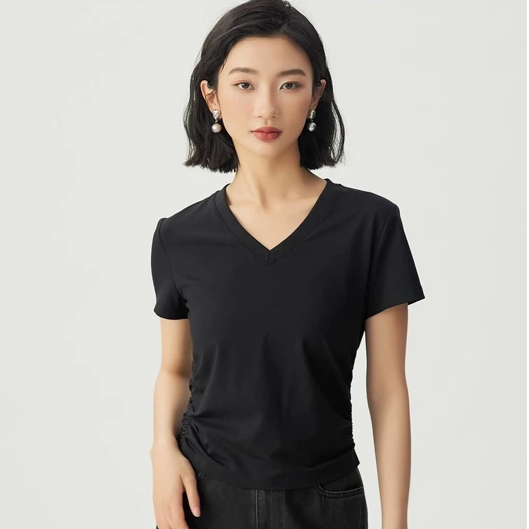 【商场同款】百搭短款V领侧边收褶设计黑白色短袖T恤夏季女1300888