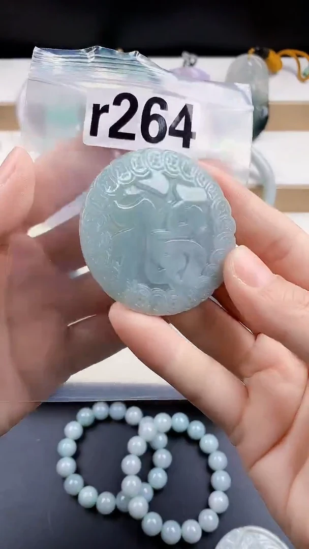 颈饰未镶嵌翡翠天然翡翠吊坠挂件