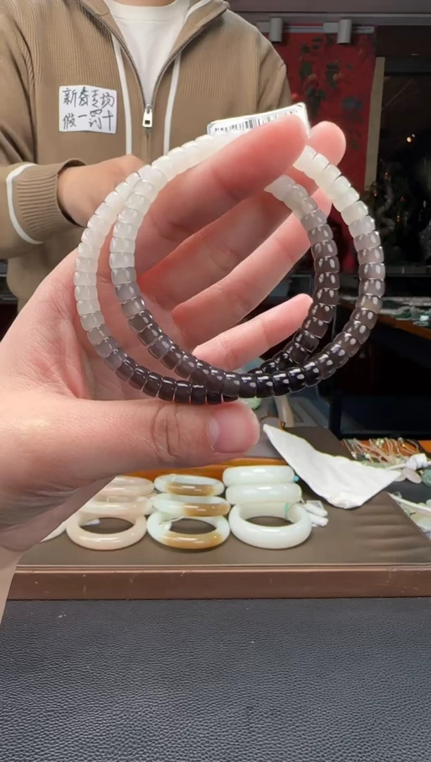 【闪购商品】和田玉手串未镶嵌烟紫渐进直切 多样性发货拍一发一