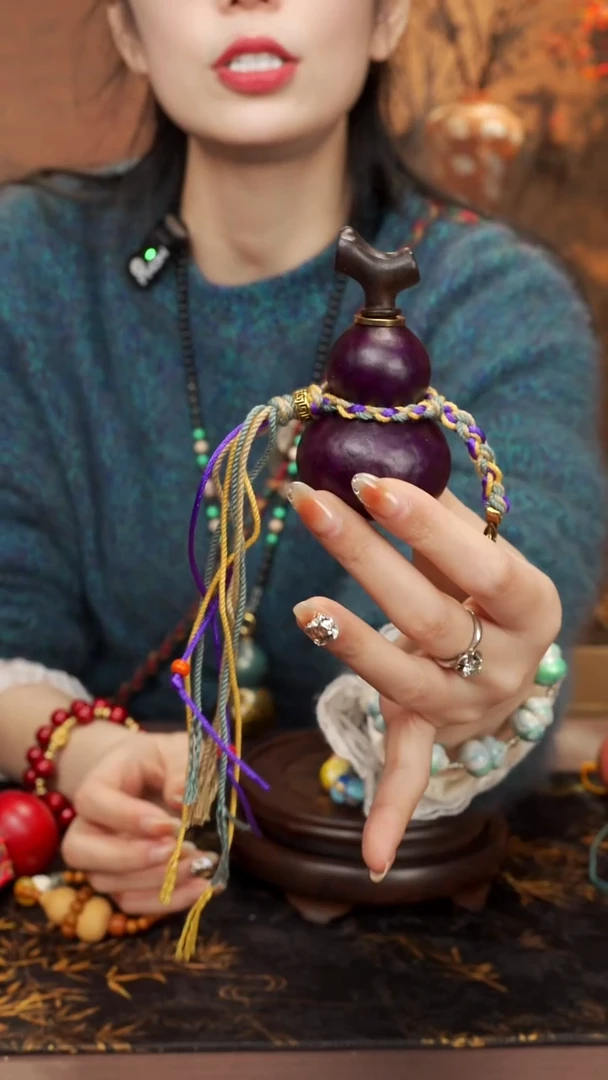 179 --大漆开口小葫芦----68