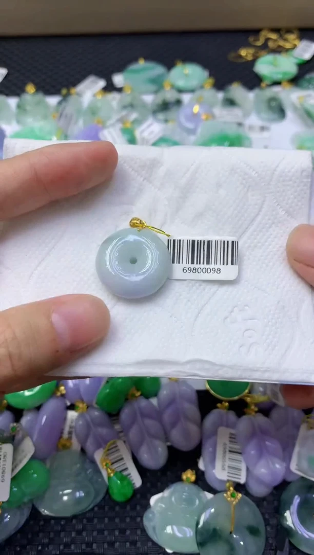 颈饰未镶嵌翡翠天然缅甸翡翠A货