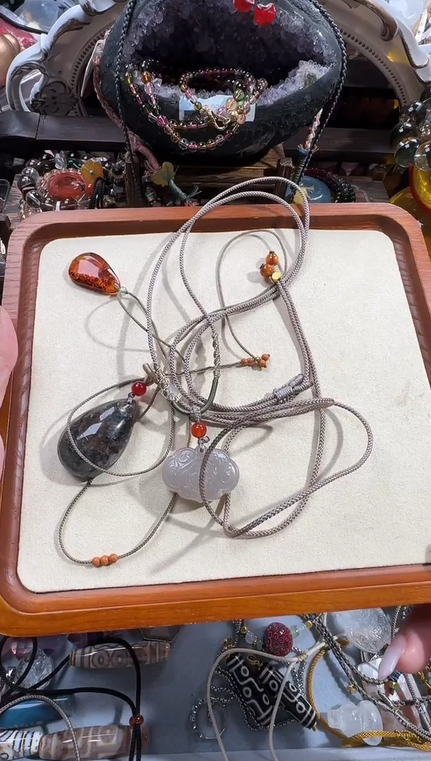 未镶嵌颈饰玛瑙/玉髓星****）789645465