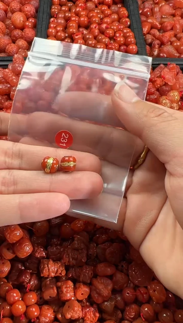 【闪购商品】南红玛瑙颈饰未镶嵌1