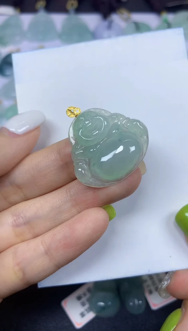 翡翠18K金镶嵌颈饰挂件