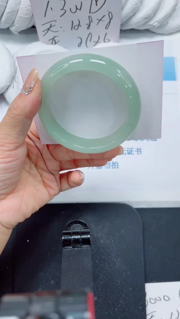 未镶嵌手镯石英质玉200-56.5