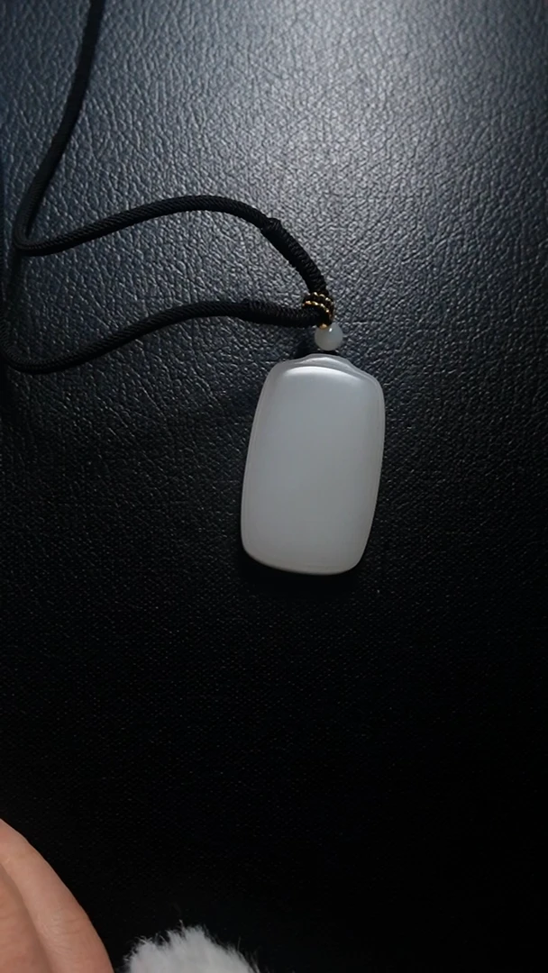 颈饰未镶嵌和田玉无事牌