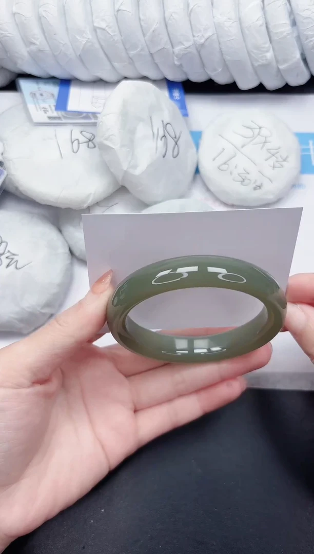 未镶嵌手镯石英质玉135-62SHS