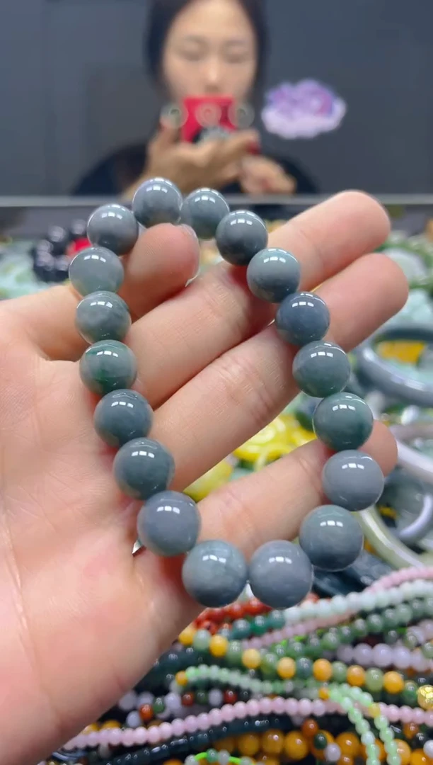 颈饰未镶嵌翡翠10MM/C/翡翠A货，一件也是批发价