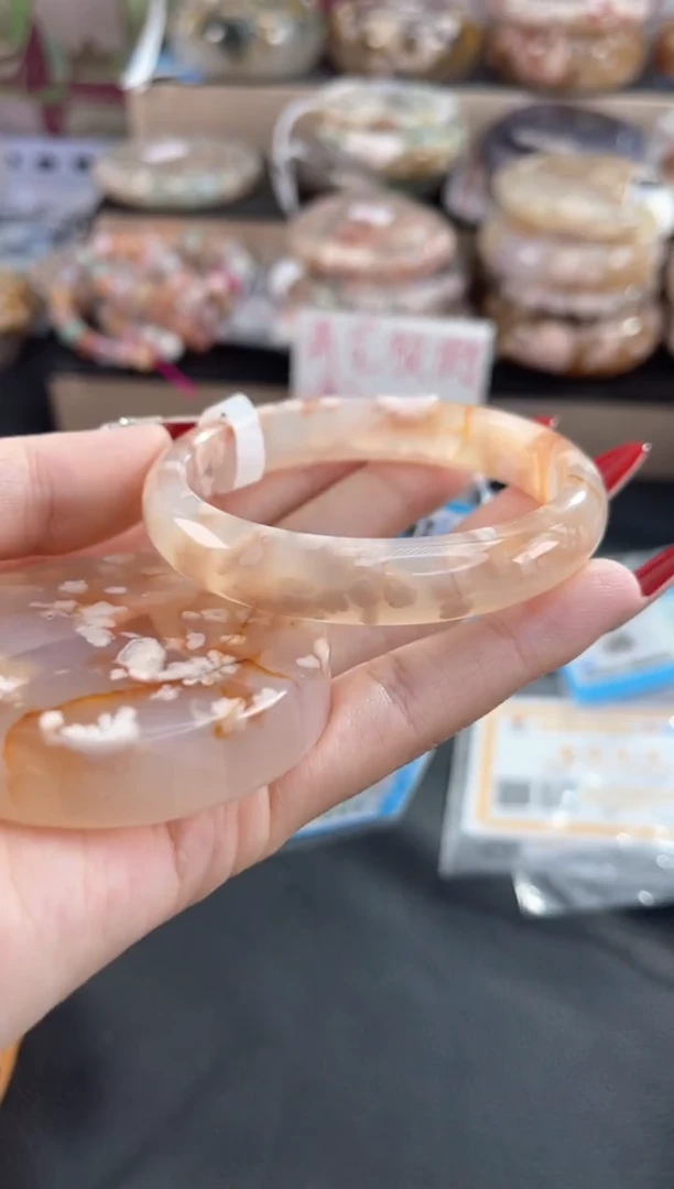 未镶嵌手镯石英质玉55