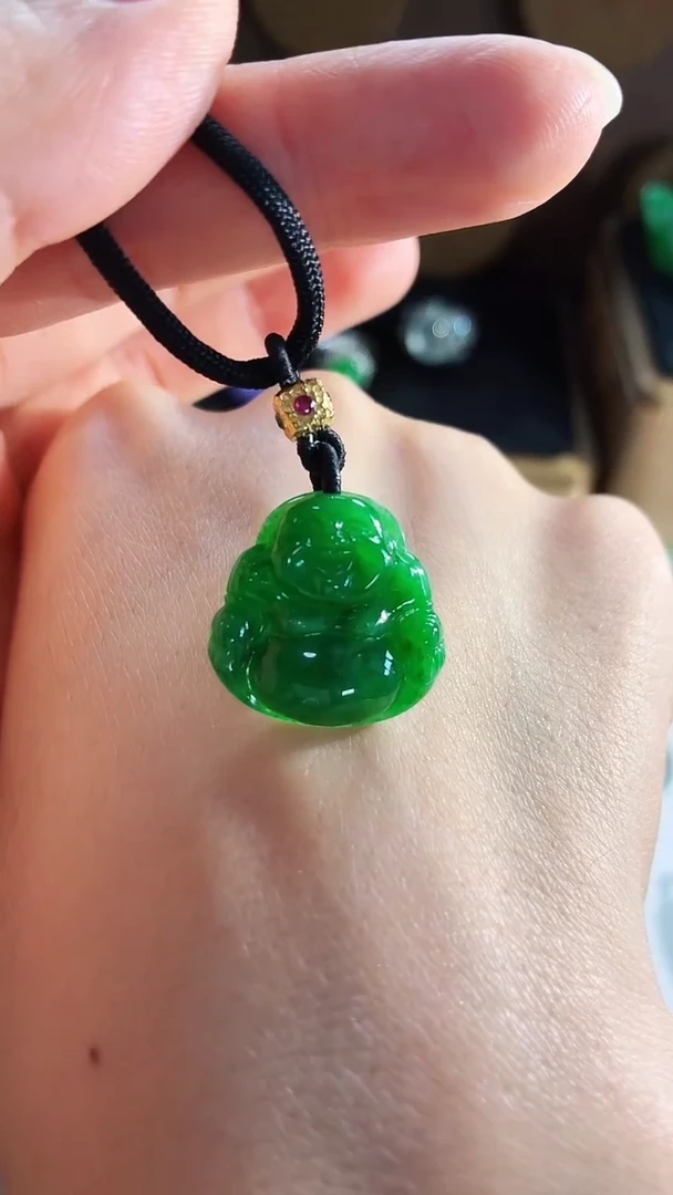 颈饰未镶嵌翡翠吊坠