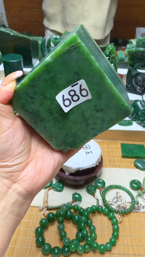 未镶嵌和田玉珠宝半成品1