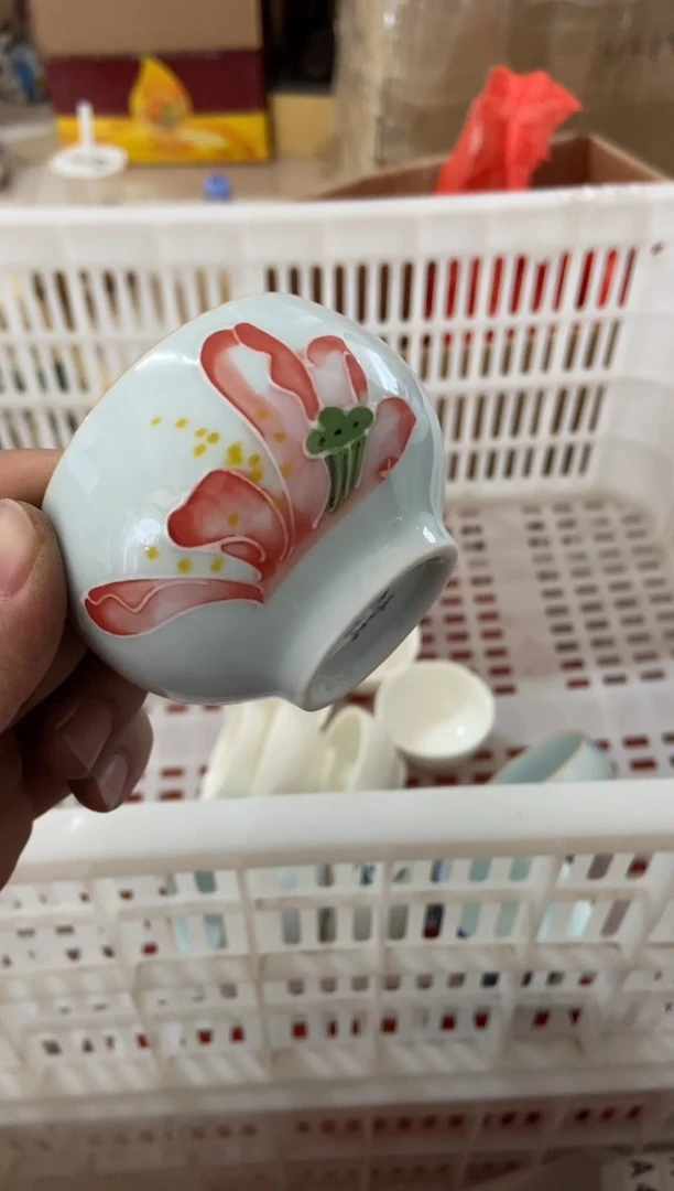 无运费险有瑕疵的摄影的产品有使用过的痕迹有点脏介意勿拍