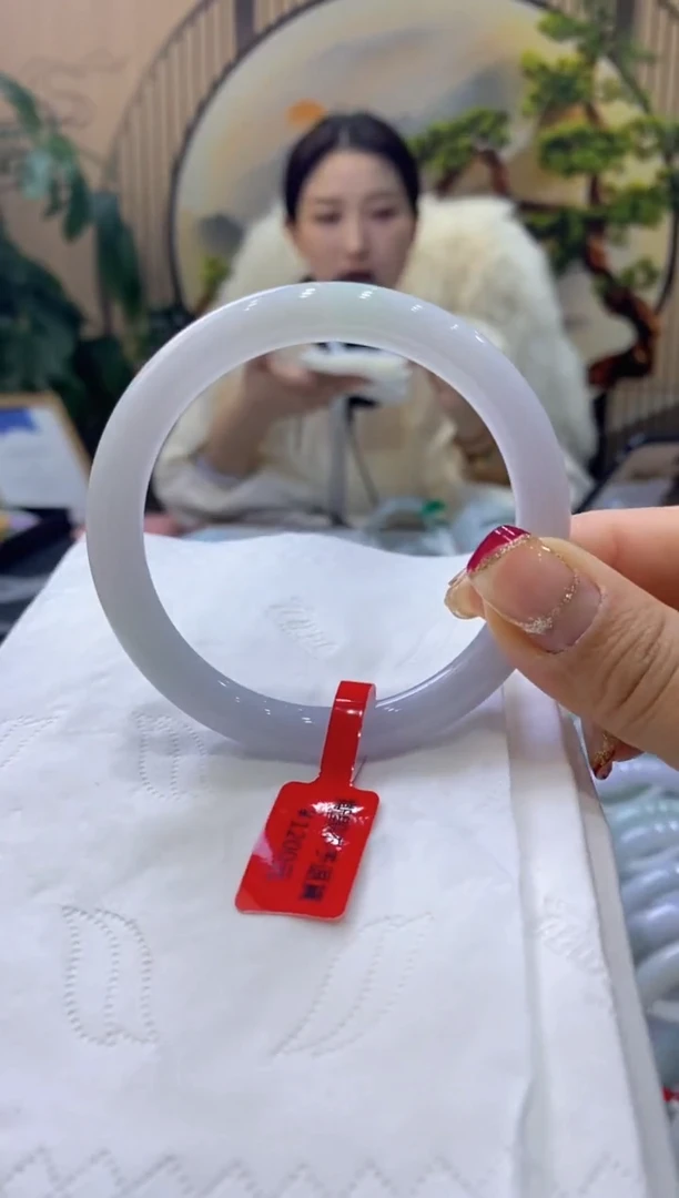 【闪购商品】翡翠手镯未镶嵌99903741