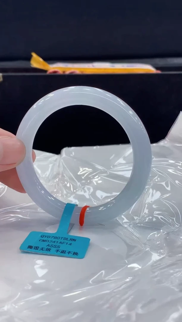 未镶嵌手镯翡翠翡翠手镯