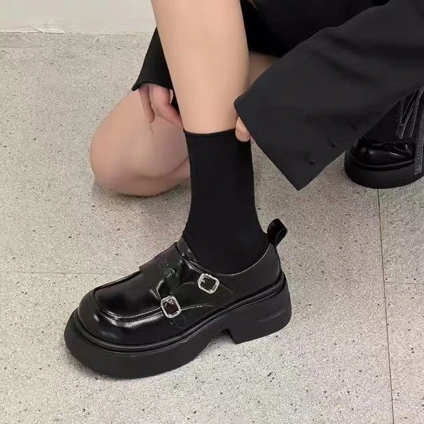 倩倩家厚底乐福鞋