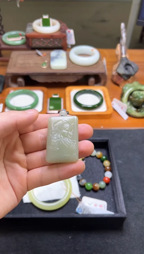 吊坠(不含链)未镶嵌和田玉且末料 关公