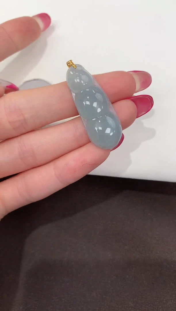 颈饰18K金镶嵌翡翠缅甸a货翡翠