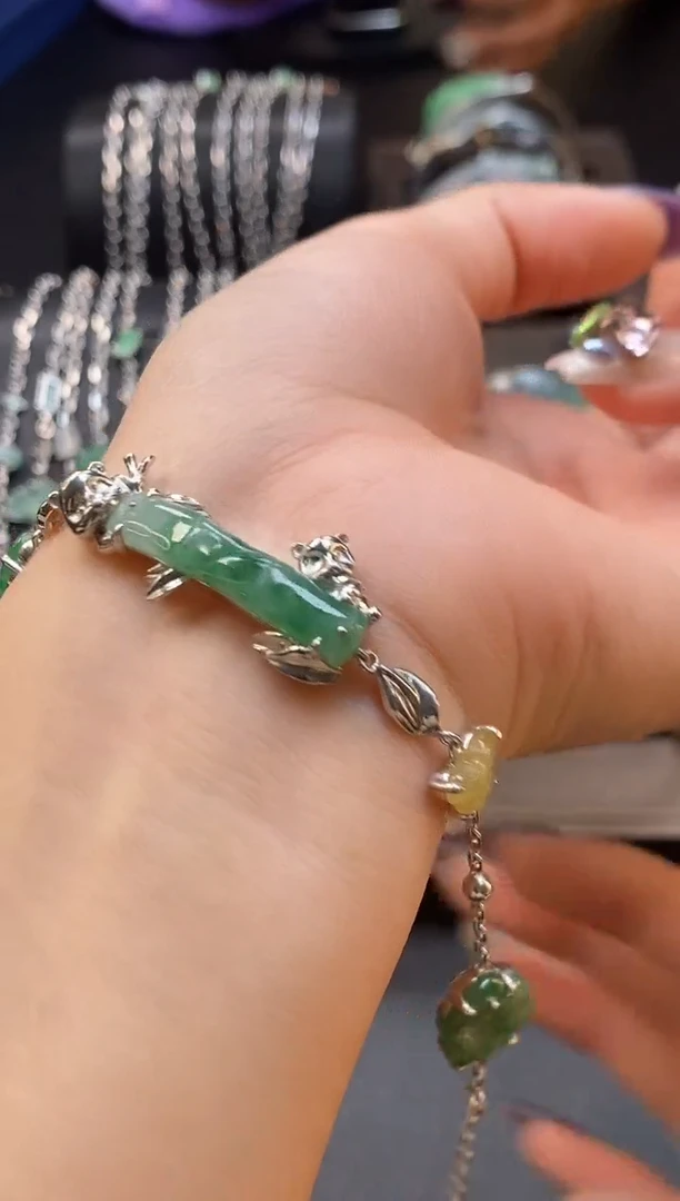 颈饰银S925镶嵌翡翠净货14287