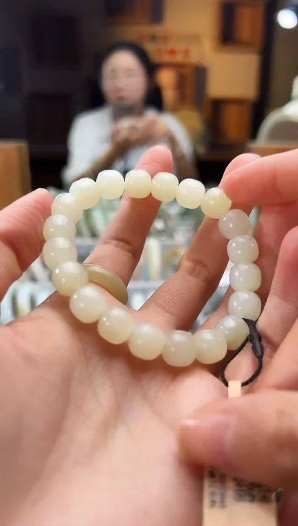 未镶嵌手串和田玉且末料金山白玉老型珠手串卡10