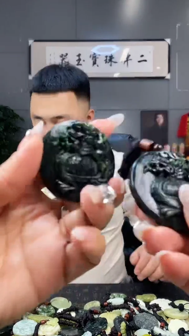 未镶嵌蛇纹石玉其他天然岫玉（多样性发其中之一）