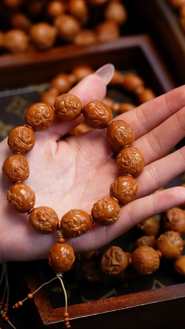 【闪购商品】橄榄核吊坠苏工橄榄核