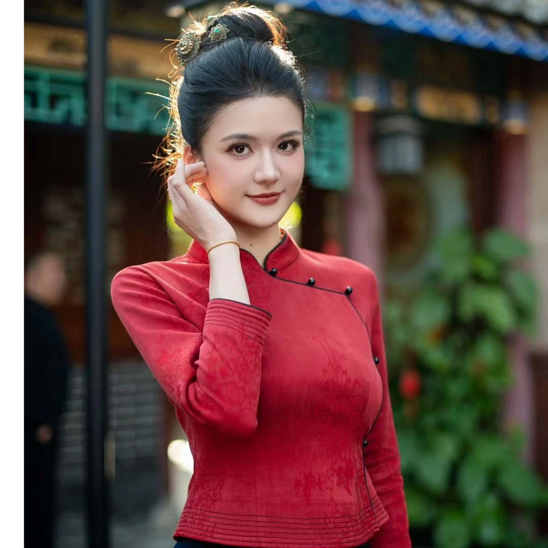 勐满早秋套装复古女装高级感过年必备气质新款