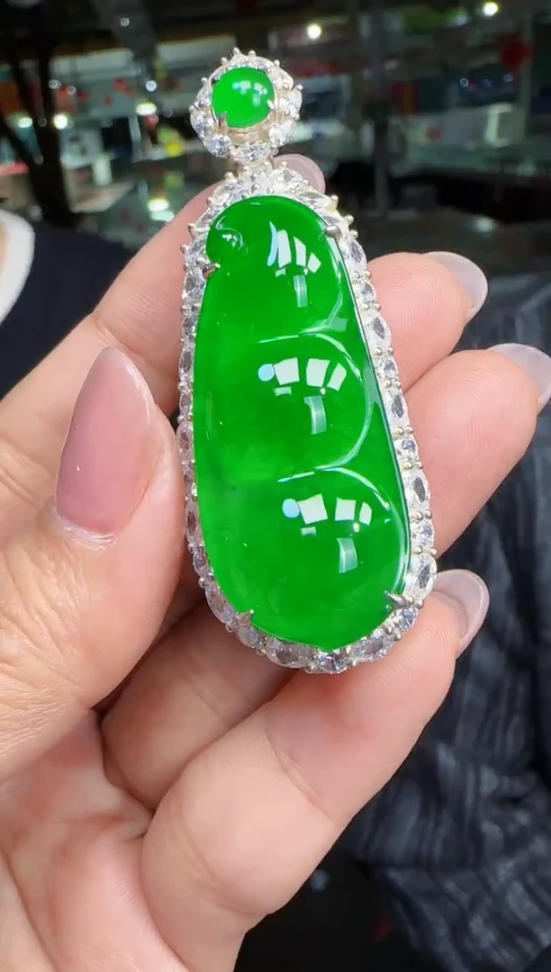 未镶嵌定制翡翠翡翠吊坠128