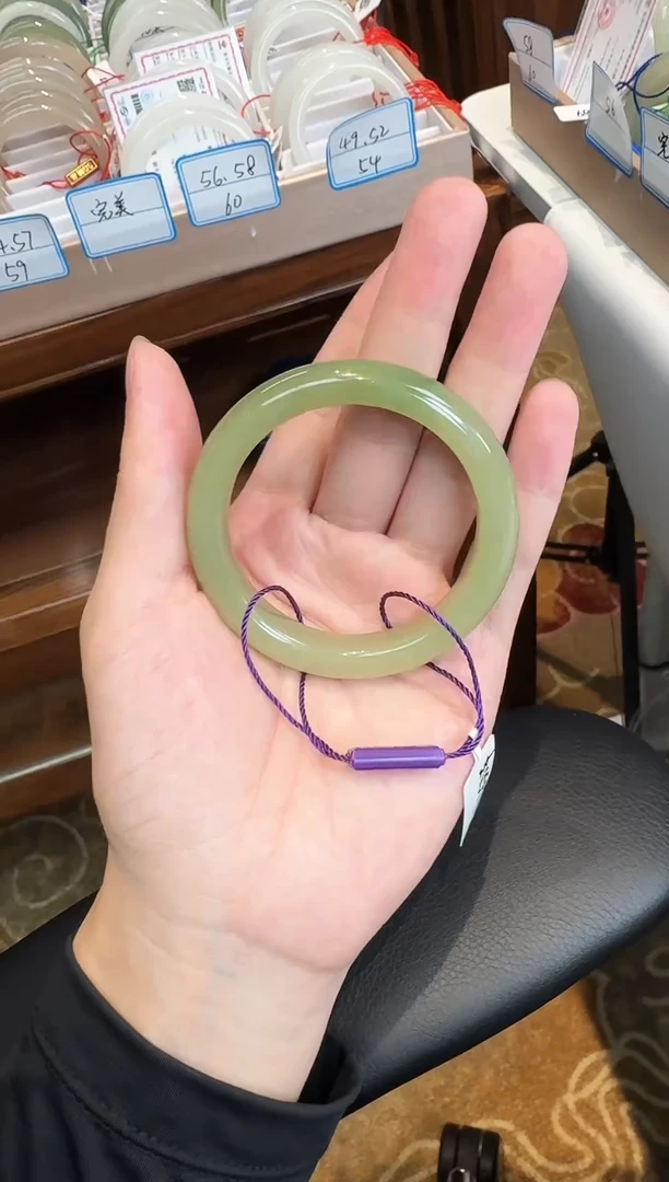 未镶嵌手镯和田玉53-