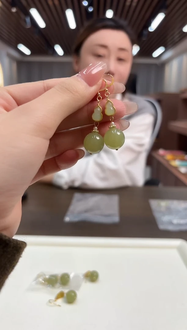 14K金镶嵌和田玉耳饰DIY款E714