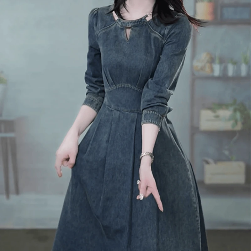 A716【连衣裙】2025早秋新款时尚端庄大气优雅收腰显瘦减龄连衣裙