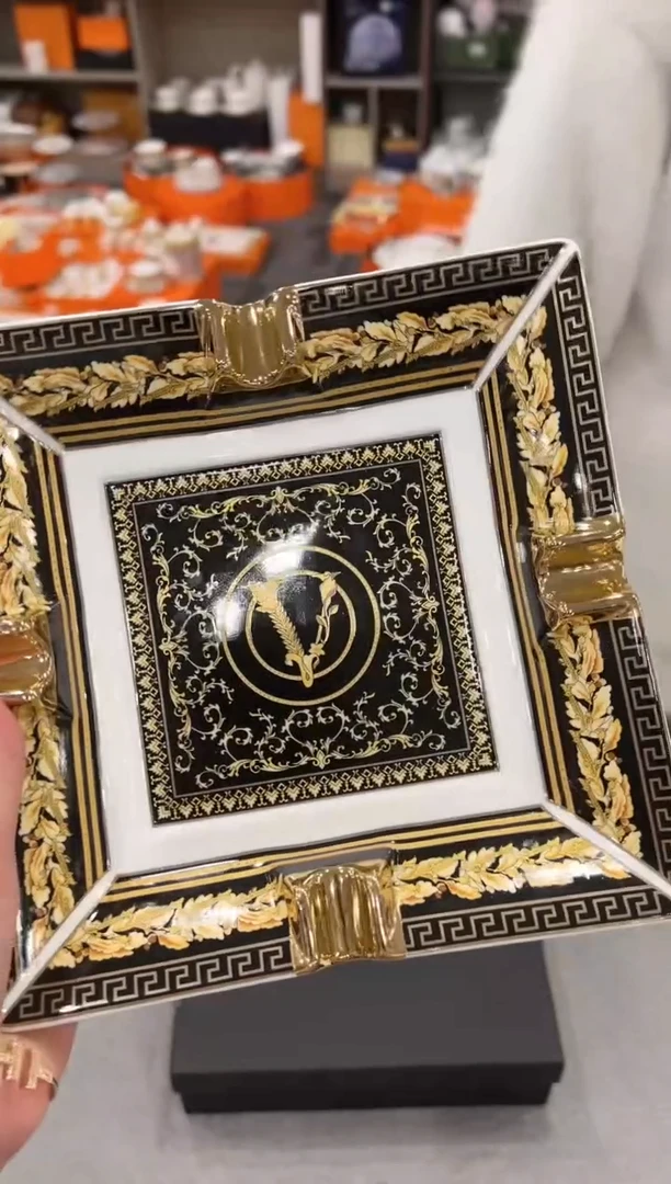 【闪购商品】杯H716--------------