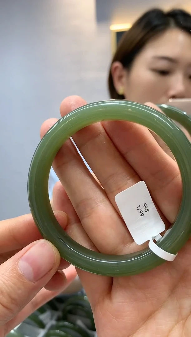 未镶嵌手镯和田玉T****~手镯3