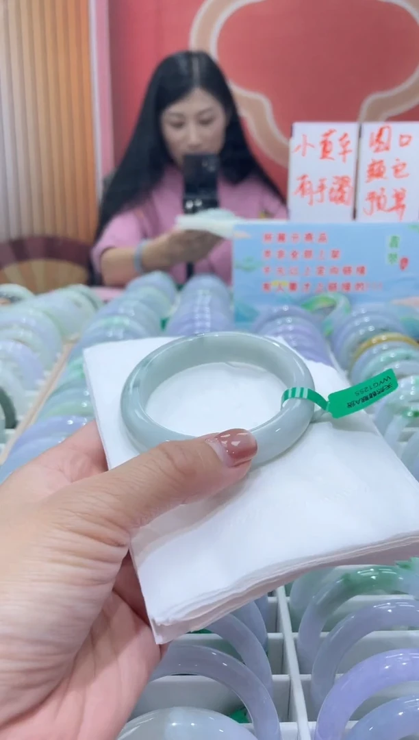 翡翠手镯未镶嵌00008658