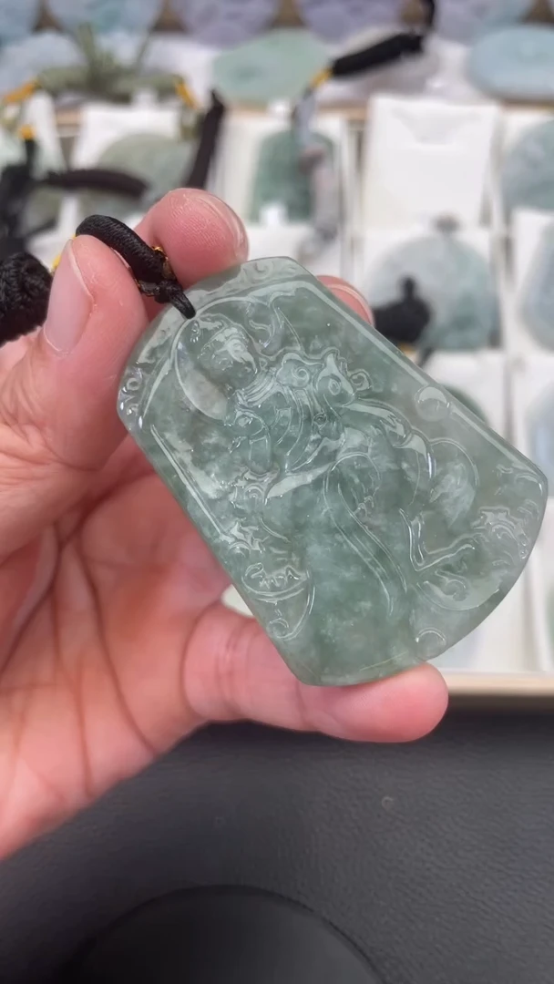 颈饰未镶嵌翡翠天然缅甸翡翠A货63