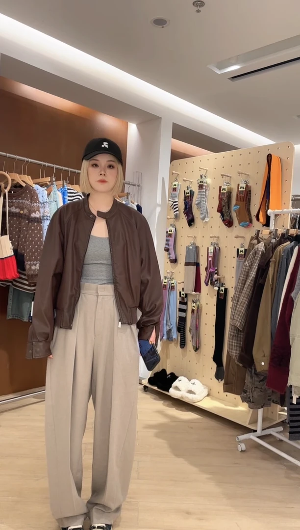 YP 夹克  原价2500 未开